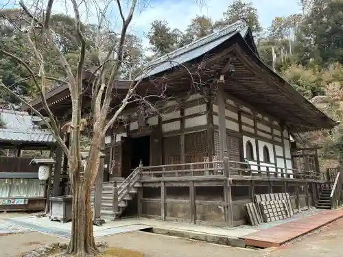 神峯山寺の{uncategorized: "未分類", other: "その他", undefined: "問題あり", building: "その他建物", grave: "お墓", sacred_gate: "鳥居", guardian: "狛犬", statue: "像", buddha: "仏像", history: "歴史", nature: "自然", garden: "庭園", animal: "動物", pagoda: "塔", temizu: "手水舎", mountain_gate: "山門・神門", sanctuary: "本殿・本堂", subordinate: "末社・摂社", art: "芸術", scenery: "景色", jizo: "地蔵", ema: "絵馬", goshuin: "御朱印", omikuji: "おみくじ", items: "授与品その他", amulet: "お守り", goshuincho: "御朱印帳", eats: "食事", festival: "お祭り", votive_dance: "神楽", shichigosan: "七五三参", wedding: "結婚式", experience: "体験その他", initially: "初詣", around: "周辺", anti_infection: "感染症対策"}