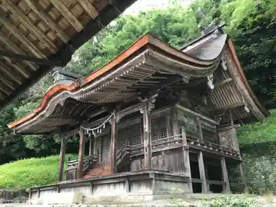 若宮八幡宮の本殿・本堂