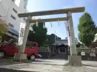 諏訪神社の鳥居