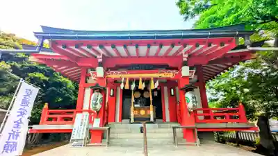 当代島稲荷神社の本殿・本堂