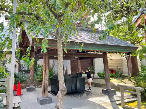 善知鳥神社の手水舎