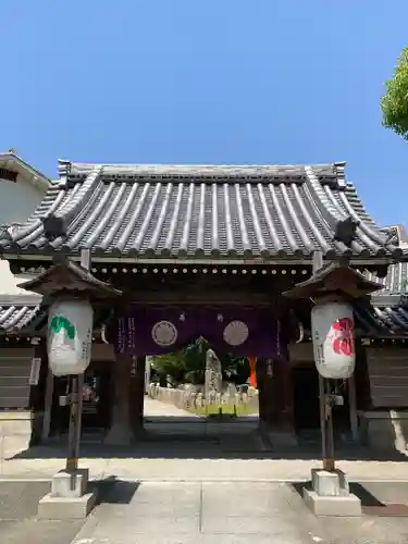 了徳院の山門・神門