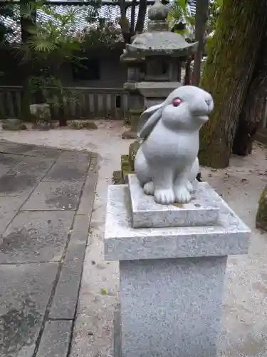 岡崎神社の狛犬