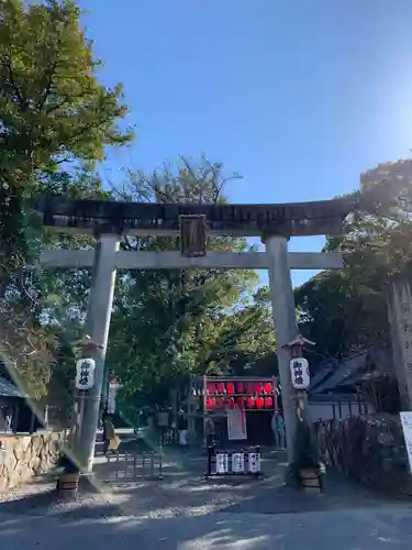 闘鶏神社の鳥居