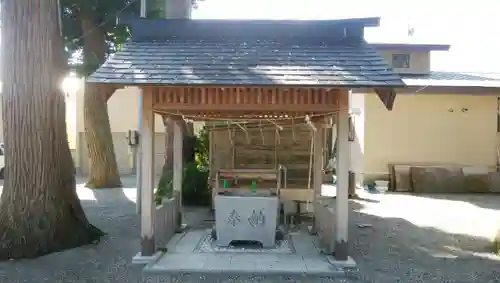 意冨比神社の手水