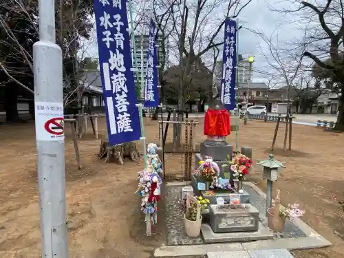 蓮馨寺の{uncategorized: "未分類", other: "その他", undefined: "問題あり", building: "その他建物", grave: "お墓", sacred_gate: "鳥居", guardian: "狛犬", statue: "像", buddha: "仏像", history: "歴史", nature: "自然", garden: "庭園", animal: "動物", pagoda: "塔", temizu: "手水舎", mountain_gate: "山門・神門", sanctuary: "本殿・本堂", subordinate: "末社・摂社", art: "芸術", scenery: "景色", jizo: "地蔵", ema: "絵馬", goshuin: "御朱印", omikuji: "おみくじ", items: "授与品その他", amulet: "お守り", goshuincho: "御朱印帳", eats: "食事", festival: "お祭り", votive_dance: "神楽", shichigosan: "七五三参", wedding: "結婚式", experience: "体験その他", initially: "初詣", around: "周辺", anti_infection: "感染症対策"}