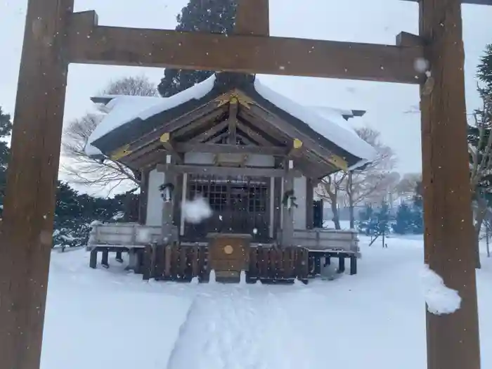 谷地頭神社の本殿