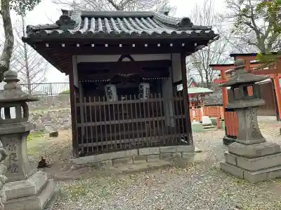 赤留比売命神社（杭全神社飛地境内社）の{uncategorized: "未分類", other: "その他", undefined: "問題あり", building: "その他建物", grave: "お墓", sacred_gate: "鳥居", guardian: "狛犬", statue: "像", buddha: "仏像", history: "歴史", nature: "自然", garden: "庭園", animal: "動物", pagoda: "塔", temizu: "手水舎", mountain_gate: "山門・神門", sanctuary: "本殿・本堂", subordinate: "末社・摂社", art: "芸術", scenery: "景色", jizo: "地蔵", ema: "絵馬", goshuin: "御朱印", omikuji: "おみくじ", items: "授与品その他", amulet: "お守り", goshuincho: "御朱印帳", eats: "食事", festival: "お祭り", votive_dance: "神楽", shichigosan: "七五三参", wedding: "結婚式", experience: "体験その他", initially: "初詣", around: "周辺", anti_infection: "感染症対策"}