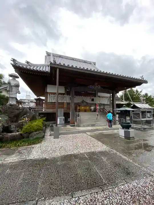 観音寺の本殿・本堂