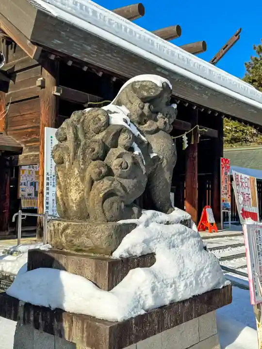 札幌護國神社の狛犬