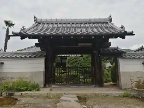盛安寺の山門・神門