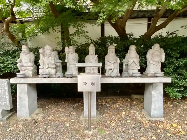 行願寺(革堂)の像