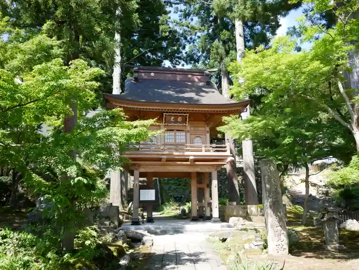 関興寺の山門・神門