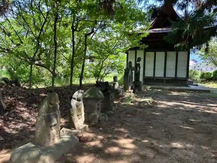 弘法堂の{uncategorized: "未分類", other: "その他", undefined: "問題あり", building: "その他建物", grave: "お墓", sacred_gate: "鳥居", guardian: "狛犬", statue: "像", buddha: "仏像", history: "歴史", nature: "自然", garden: "庭園", animal: "動物", pagoda: "塔", temizu: "手水舎", mountain_gate: "山門・神門", sanctuary: "本殿・本堂", subordinate: "末社・摂社", art: "芸術", scenery: "景色", jizo: "地蔵", ema: "絵馬", goshuin: "御朱印", omikuji: "おみくじ", items: "授与品その他", amulet: "お守り", goshuincho: "御朱印帳", eats: "食事", festival: "お祭り", votive_dance: "神楽", shichigosan: "七五三参", wedding: "結婚式", experience: "体験その他", initially: "初詣", around: "周辺", anti_infection: "感染症対策"}