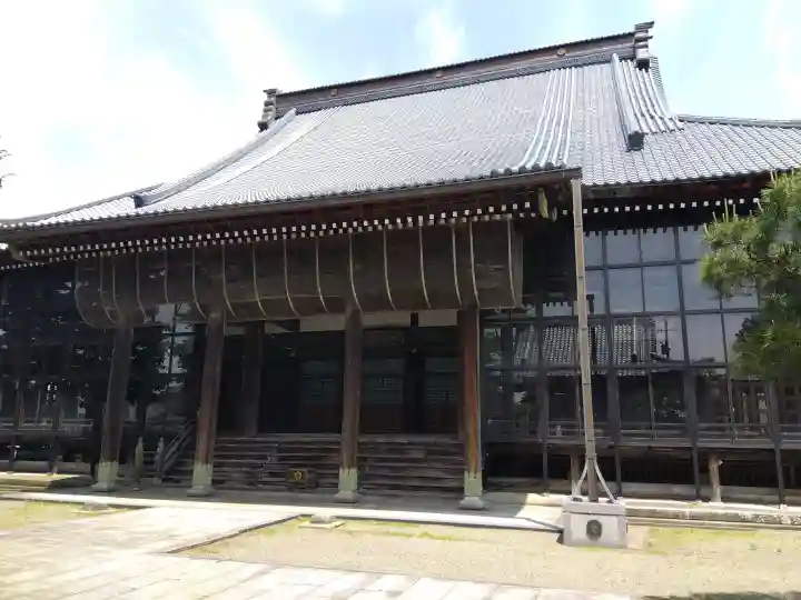 超勝寺(西超勝寺)の{uncategorized: "未分類", other: "その他", undefined: "問題あり", building: "その他建物", grave: "お墓", sacred_gate: "鳥居", guardian: "狛犬", statue: "像", buddha: "仏像", history: "歴史", nature: "自然", garden: "庭園", animal: "動物", pagoda: "塔", temizu: "手水舎", mountain_gate: "山門・神門", sanctuary: "本殿・本堂", subordinate: "末社・摂社", art: "芸術", scenery: "景色", jizo: "地蔵", ema: "絵馬", goshuin: "御朱印", omikuji: "おみくじ", items: "授与品その他", amulet: "お守り", goshuincho: "御朱印帳", eats: "食事", festival: "お祭り", votive_dance: "神楽", shichigosan: "七五三参", wedding: "結婚式", experience: "体験その他", initially: "初詣", around: "周辺", anti_infection: "感染症対策"}