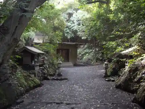 腹五社神社の建物その他