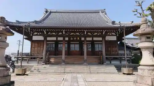 西方寺の本殿・本堂