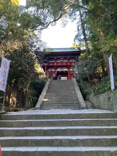久能山東照宮の{uncategorized: "未分類", other: "その他", undefined: "問題あり", building: "その他建物", grave: "お墓", sacred_gate: "鳥居", guardian: "狛犬", statue: "像", buddha: "仏像", history: "歴史", nature: "自然", garden: "庭園", animal: "動物", pagoda: "塔", temizu: "手水舎", mountain_gate: "山門・神門", sanctuary: "本殿・本堂", subordinate: "末社・摂社", art: "芸術", scenery: "景色", jizo: "地蔵", ema: "絵馬", goshuin: "御朱印", omikuji: "おみくじ", items: "授与品その他", amulet: "お守り", goshuincho: "御朱印帳", eats: "食事", festival: "お祭り", votive_dance: "神楽", shichigosan: "七五三参", wedding: "結婚式", experience: "体験その他", initially: "初詣", around: "周辺", anti_infection: "感染症対策"}