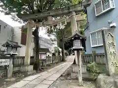 中目黒八幡神社の鳥居