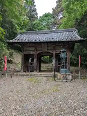 日龍峯寺(高澤観音)(美濃清水)の{uncategorized: "未分類", other: "その他", undefined: "問題あり", building: "その他建物", grave: "お墓", sacred_gate: "鳥居", guardian: "狛犬", statue: "像", buddha: "仏像", history: "歴史", nature: "自然", garden: "庭園", animal: "動物", pagoda: "塔", temizu: "手水舎", mountain_gate: "山門・神門", sanctuary: "本殿・本堂", subordinate: "末社・摂社", art: "芸術", scenery: "景色", jizo: "地蔵", ema: "絵馬", goshuin: "御朱印", omikuji: "おみくじ", items: "授与品その他", amulet: "お守り", goshuincho: "御朱印帳", eats: "食事", festival: "お祭り", votive_dance: "神楽", shichigosan: "七五三参", wedding: "結婚式", experience: "体験その他", initially: "初詣", around: "周辺", anti_infection: "感染症対策"}