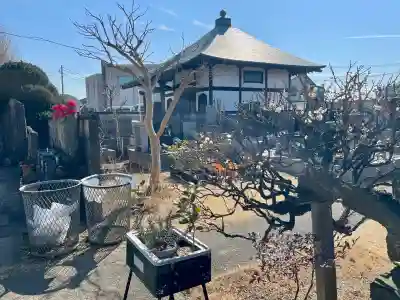 天王院の{uncategorized: "未分類", other: "その他", undefined: "問題あり", building: "その他建物", grave: "お墓", sacred_gate: "鳥居", guardian: "狛犬", statue: "像", buddha: "仏像", history: "歴史", nature: "自然", garden: "庭園", animal: "動物", pagoda: "塔", temizu: "手水舎", mountain_gate: "山門・神門", sanctuary: "本殿・本堂", subordinate: "末社・摂社", art: "芸術", scenery: "景色", jizo: "地蔵", ema: "絵馬", goshuin: "御朱印", omikuji: "おみくじ", items: "授与品その他", amulet: "お守り", goshuincho: "御朱印帳", eats: "食事", festival: "お祭り", votive_dance: "神楽", shichigosan: "七五三参", wedding: "結婚式", experience: "体験その他", initially: "初詣", around: "周辺", anti_infection: "感染症対策"}