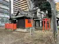 楢姫稲荷神社の{uncategorized: "未分類", other: "その他", undefined: "問題あり", building: "その他建物", grave: "お墓", sacred_gate: "鳥居", guardian: "狛犬", statue: "像", buddha: "仏像", history: "歴史", nature: "自然", garden: "庭園", animal: "動物", pagoda: "塔", temizu: "手水舎", mountain_gate: "山門・神門", sanctuary: "本殿・本堂", subordinate: "末社・摂社", art: "芸術", scenery: "景色", jizo: "地蔵", ema: "絵馬", goshuin: "御朱印", omikuji: "おみくじ", items: "授与品その他", amulet: "お守り", goshuincho: "御朱印帳", eats: "食事", festival: "お祭り", votive_dance: "神楽", shichigosan: "七五三参", wedding: "結婚式", experience: "体験その他", initially: "初詣", around: "周辺", anti_infection: "感染症対策"}