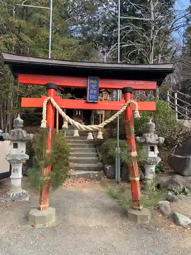 新倉富士浅間神社の鳥居