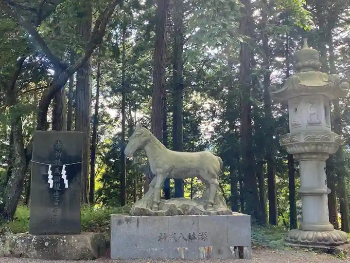 冨士御室浅間神社の狛犬