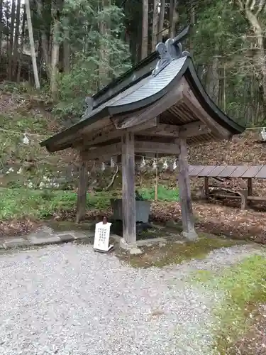 戸隠神社宝光社の手水舎