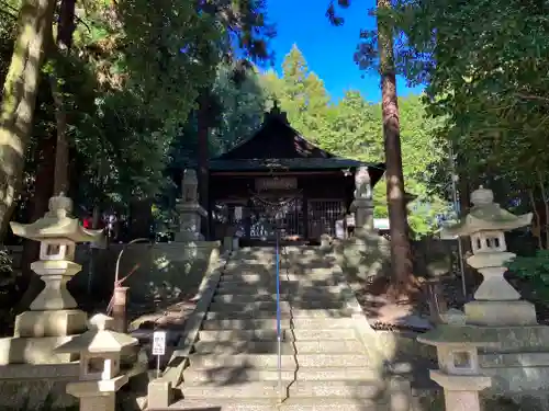 武並神社の本殿