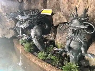 成田山深川不動堂(新勝寺東京別院)の狛犬