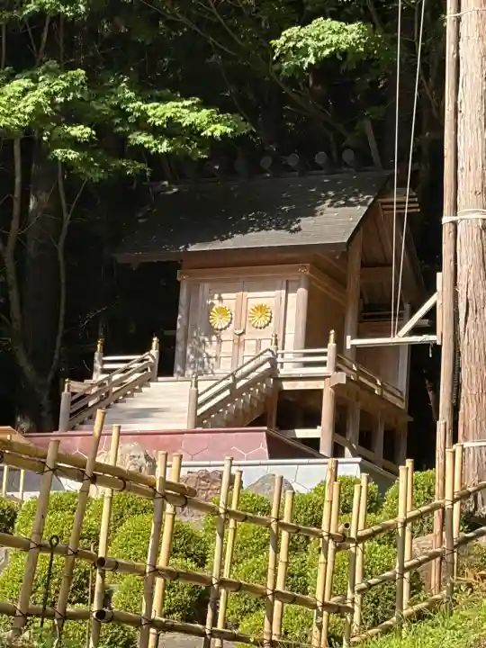 不二阿祖山太神宮の{uncategorized: "未分類", other: "その他", undefined: "問題あり", building: "その他建物", grave: "お墓", sacred_gate: "鳥居", guardian: "狛犬", statue: "像", buddha: "仏像", history: "歴史", nature: "自然", garden: "庭園", animal: "動物", pagoda: "塔", temizu: "手水舎", mountain_gate: "山門・神門", sanctuary: "本殿・本堂", subordinate: "末社・摂社", art: "芸術", scenery: "景色", jizo: "地蔵", ema: "絵馬", goshuin: "御朱印", omikuji: "おみくじ", items: "授与品その他", amulet: "お守り", goshuincho: "御朱印帳", eats: "食事", festival: "お祭り", votive_dance: "神楽", shichigosan: "七五三参", wedding: "結婚式", experience: "体験その他", initially: "初詣", around: "周辺", anti_infection: "感染症対策"}