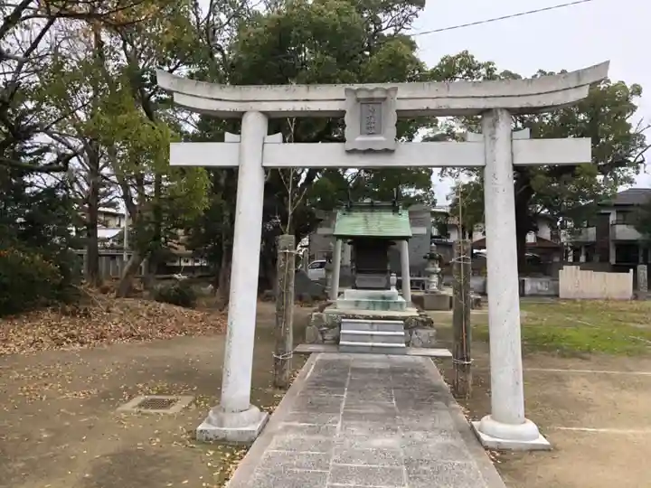 白鳥神社の末社・摂社