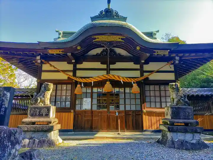 八柱神社の本殿・本堂