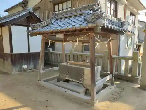 三島神社の手水舎
