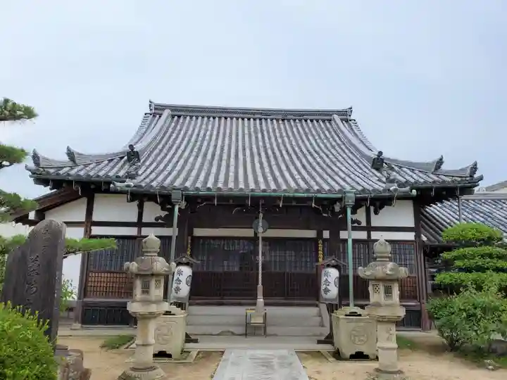 称念寺の本殿・本堂