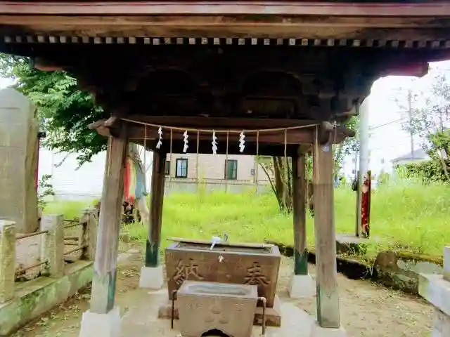 稲荷神社の手水舎