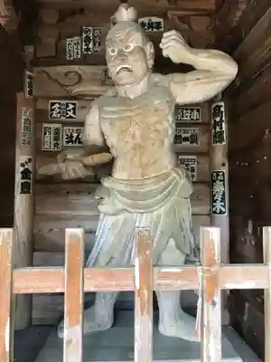 岩本寺の像