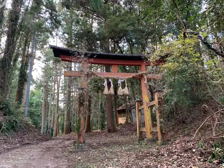 丸郷神社の鳥居