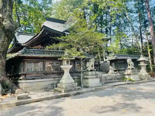 比都佐神社の{uncategorized: "未分類", other: "その他", undefined: "問題あり", building: "その他建物", grave: "お墓", sacred_gate: "鳥居", guardian: "狛犬", statue: "像", buddha: "仏像", history: "歴史", nature: "自然", garden: "庭園", animal: "動物", pagoda: "塔", temizu: "手水舎", mountain_gate: "山門・神門", sanctuary: "本殿・本堂", subordinate: "末社・摂社", art: "芸術", scenery: "景色", jizo: "地蔵", ema: "絵馬", goshuin: "御朱印", omikuji: "おみくじ", items: "授与品その他", amulet: "お守り", goshuincho: "御朱印帳", eats: "食事", festival: "お祭り", votive_dance: "神楽", shichigosan: "七五三参", wedding: "結婚式", experience: "体験その他", initially: "初詣", around: "周辺", anti_infection: "感染症対策"}