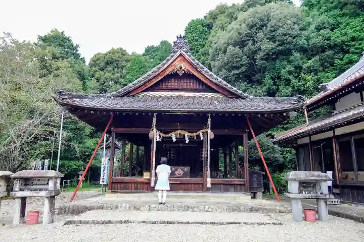 曽野稲荷神社の本殿・本堂