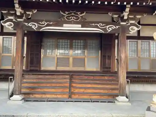 真光寺の{uncategorized: "未分類", other: "その他", undefined: "問題あり", building: "その他建物", grave: "お墓", sacred_gate: "鳥居", guardian: "狛犬", statue: "像", buddha: "仏像", history: "歴史", nature: "自然", garden: "庭園", animal: "動物", pagoda: "塔", temizu: "手水舎", mountain_gate: "山門・神門", sanctuary: "本殿・本堂", subordinate: "末社・摂社", art: "芸術", scenery: "景色", jizo: "地蔵", ema: "絵馬", goshuin: "御朱印", omikuji: "おみくじ", items: "授与品その他", amulet: "お守り", goshuincho: "御朱印帳", eats: "食事", festival: "お祭り", votive_dance: "神楽", shichigosan: "七五三参", wedding: "結婚式", experience: "体験その他", initially: "初詣", around: "周辺", anti_infection: "感染症対策"}
