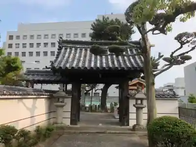 藥師寺の山門・神門