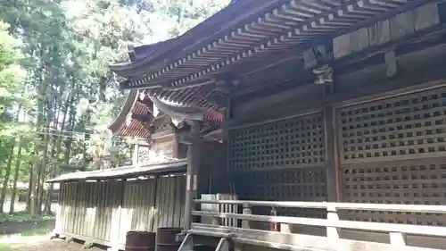 長堤八幡宮の本殿・本堂