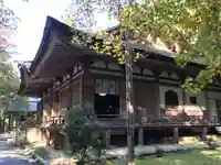 百済寺の本殿・本堂