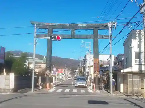 諏訪大社下社春宮の鳥居