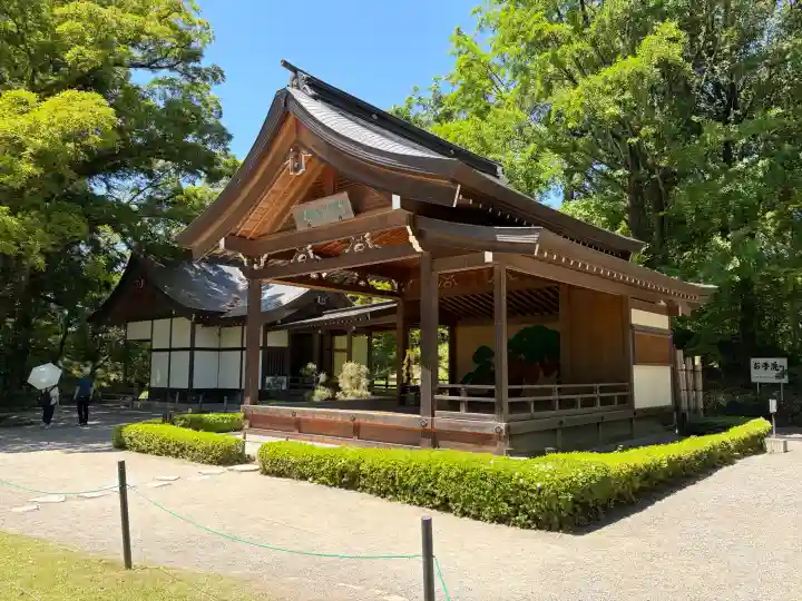 武田神社の{uncategorized: "未分類", other: "その他", undefined: "問題あり", building: "その他建物", grave: "お墓", sacred_gate: "鳥居", guardian: "狛犬", statue: "像", buddha: "仏像", history: "歴史", nature: "自然", garden: "庭園", animal: "動物", pagoda: "塔", temizu: "手水舎", mountain_gate: "山門・神門", sanctuary: "本殿・本堂", subordinate: "末社・摂社", art: "芸術", scenery: "景色", jizo: "地蔵", ema: "絵馬", goshuin: "御朱印", omikuji: "おみくじ", items: "授与品その他", amulet: "お守り", goshuincho: "御朱印帳", eats: "食事", festival: "お祭り", votive_dance: "神楽", shichigosan: "七五三参", wedding: "結婚式", experience: "体験その他", initially: "初詣", around: "周辺", anti_infection: "感染症対策"}