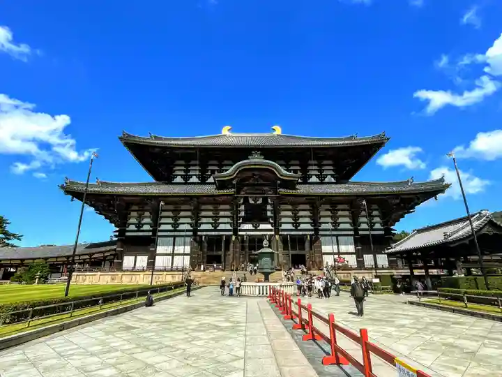 東大寺の本殿・本堂