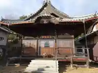 六萬寺の本殿・本堂