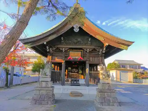 白山社の本殿・本堂